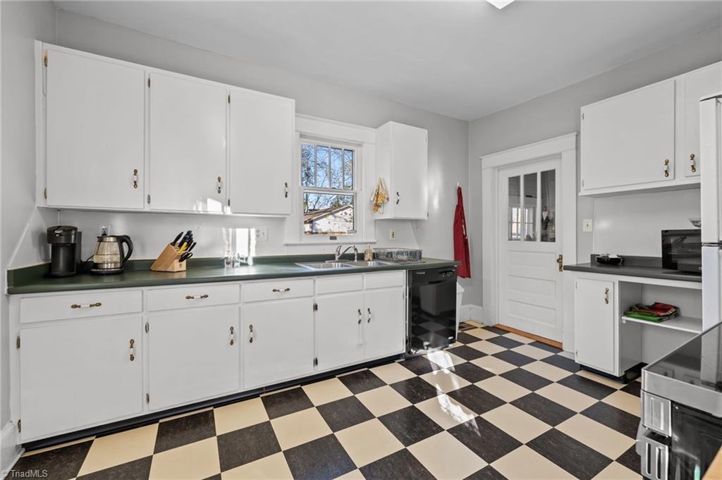 property viewer photo 9