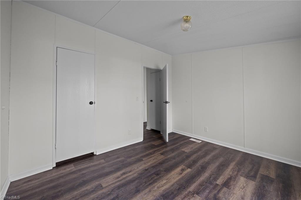 property viewer photo 18