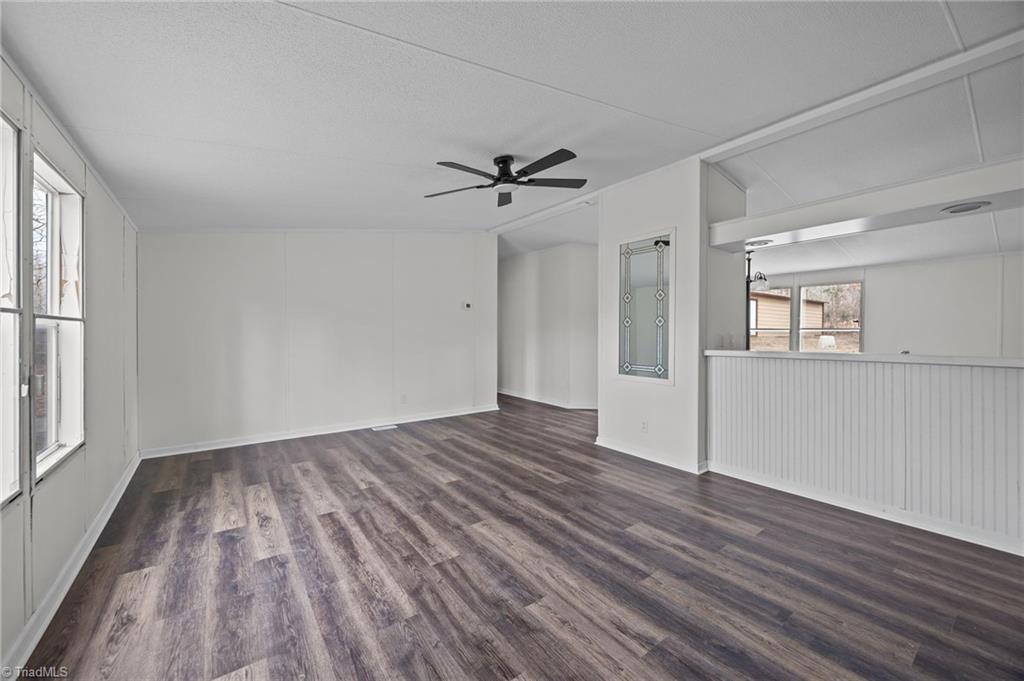 property viewer photo 3