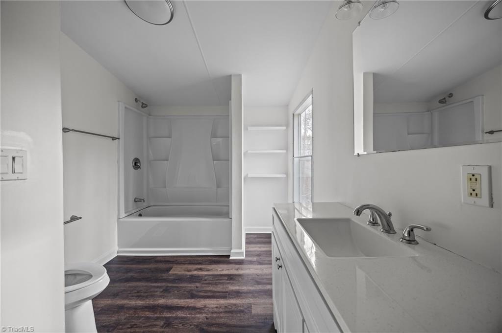 property viewer photo 8