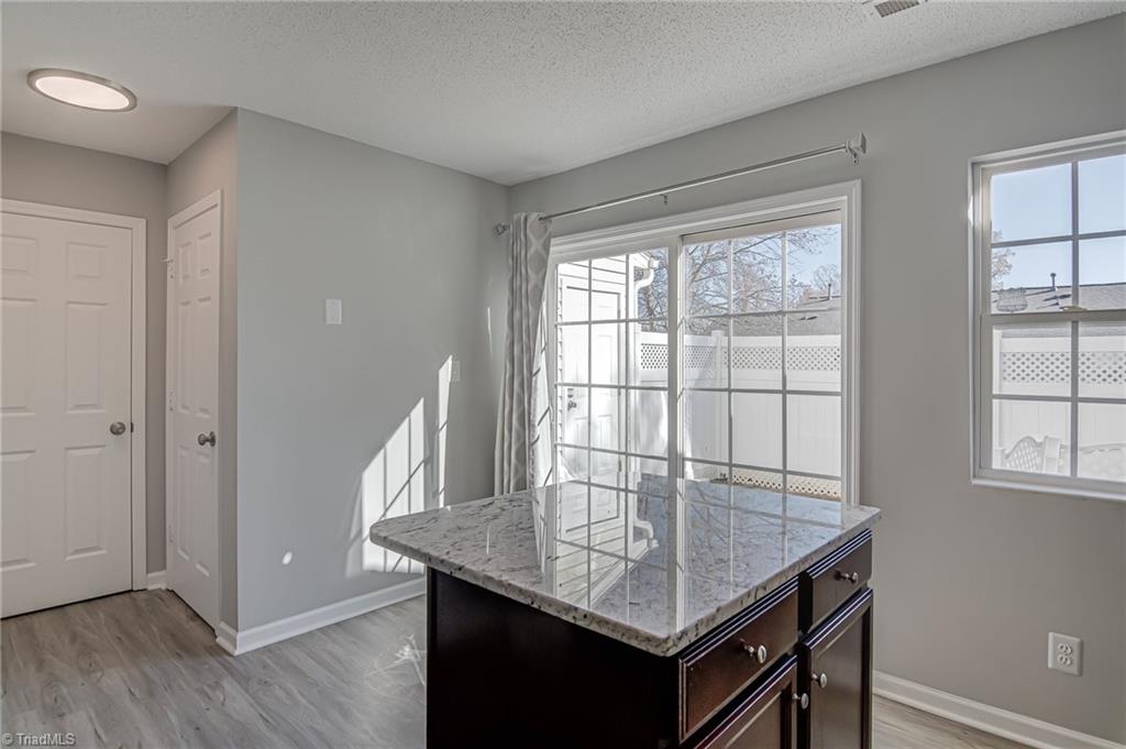 property viewer photo 10
