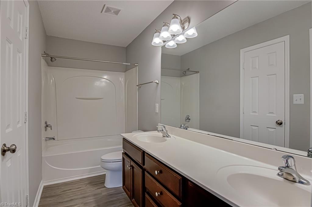 property viewer photo 22