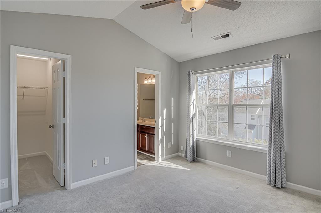 property viewer photo 25