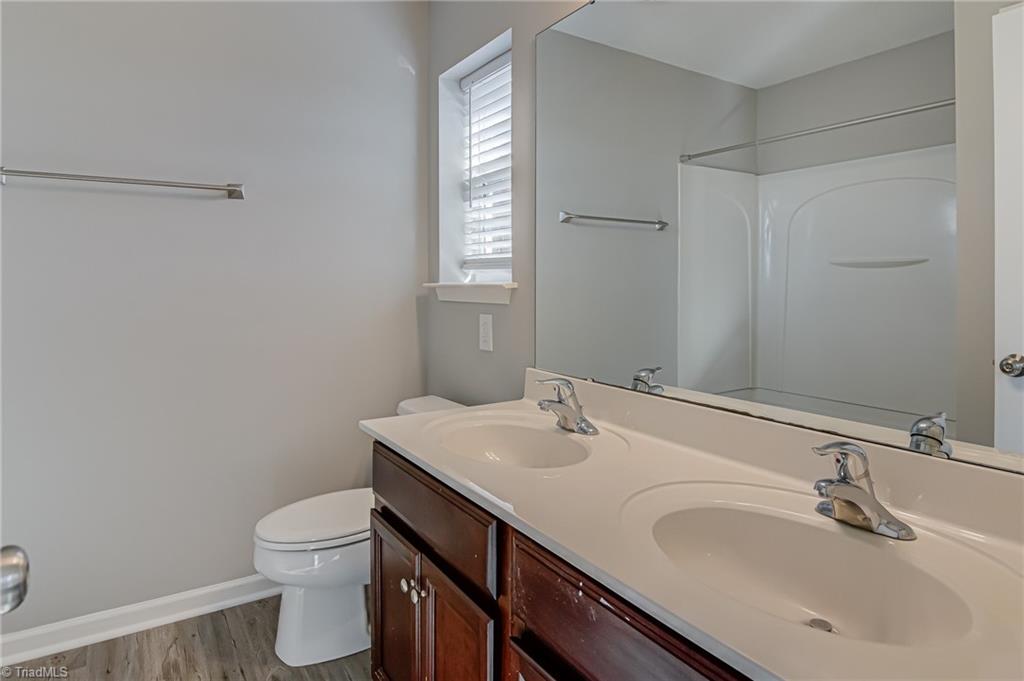 property viewer photo 27