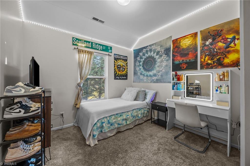 property viewer photo 12