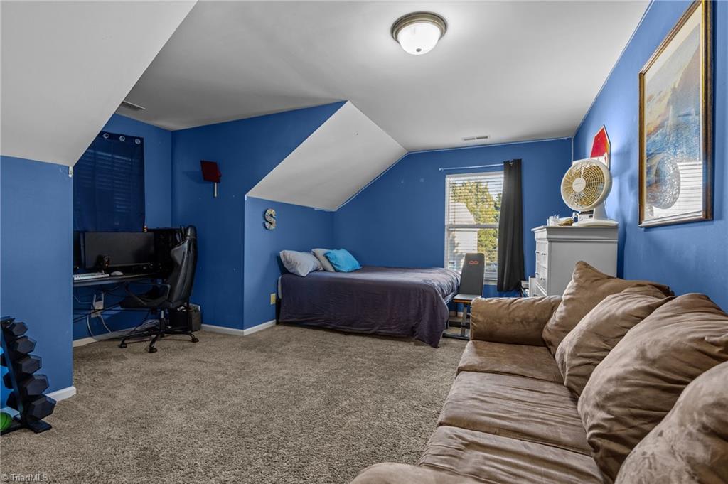 property viewer photo 17