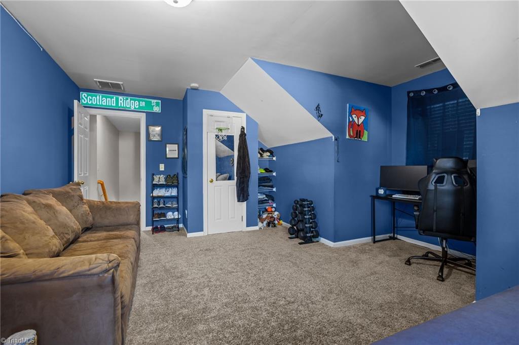property viewer photo 18
