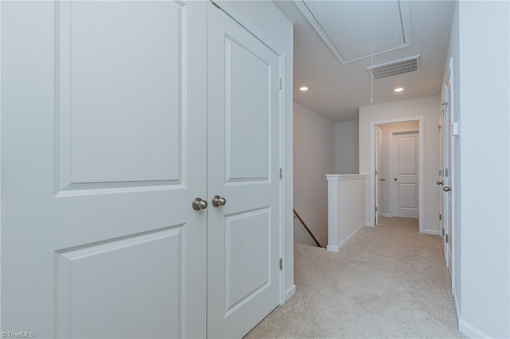 property viewer photo 24