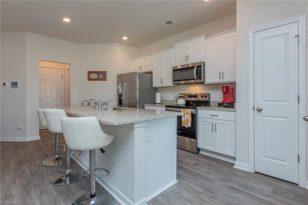 property viewer photo 8