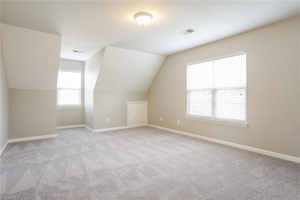 property viewer photo 8