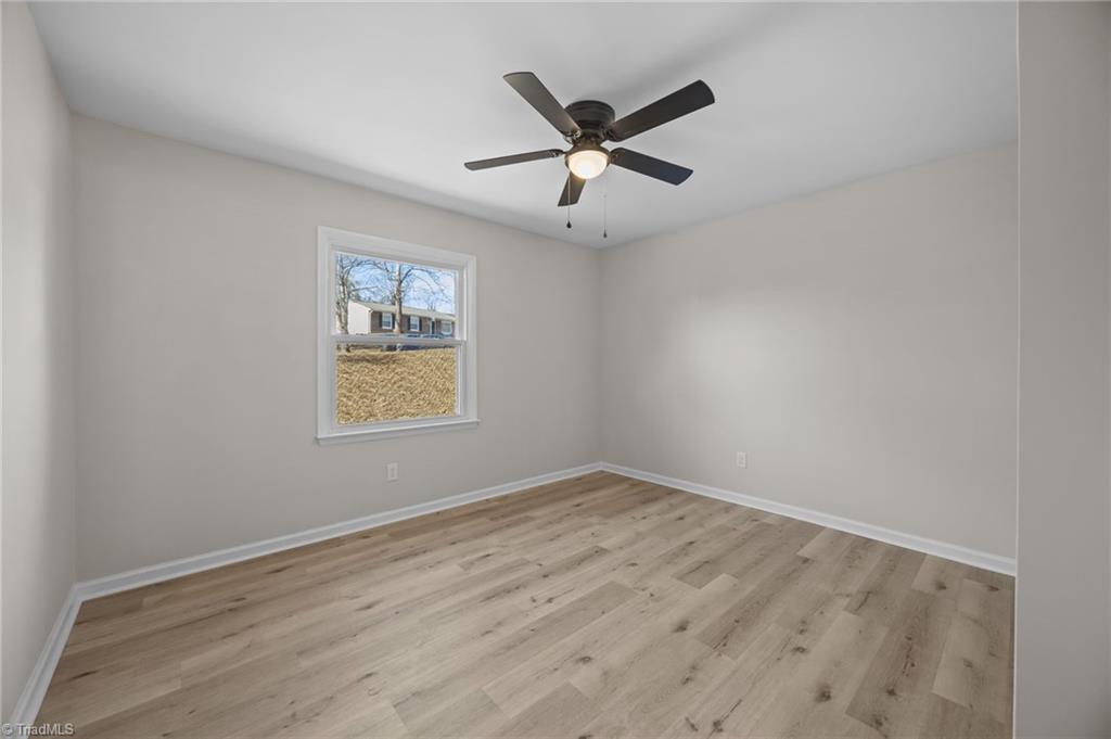 property viewer photo 11