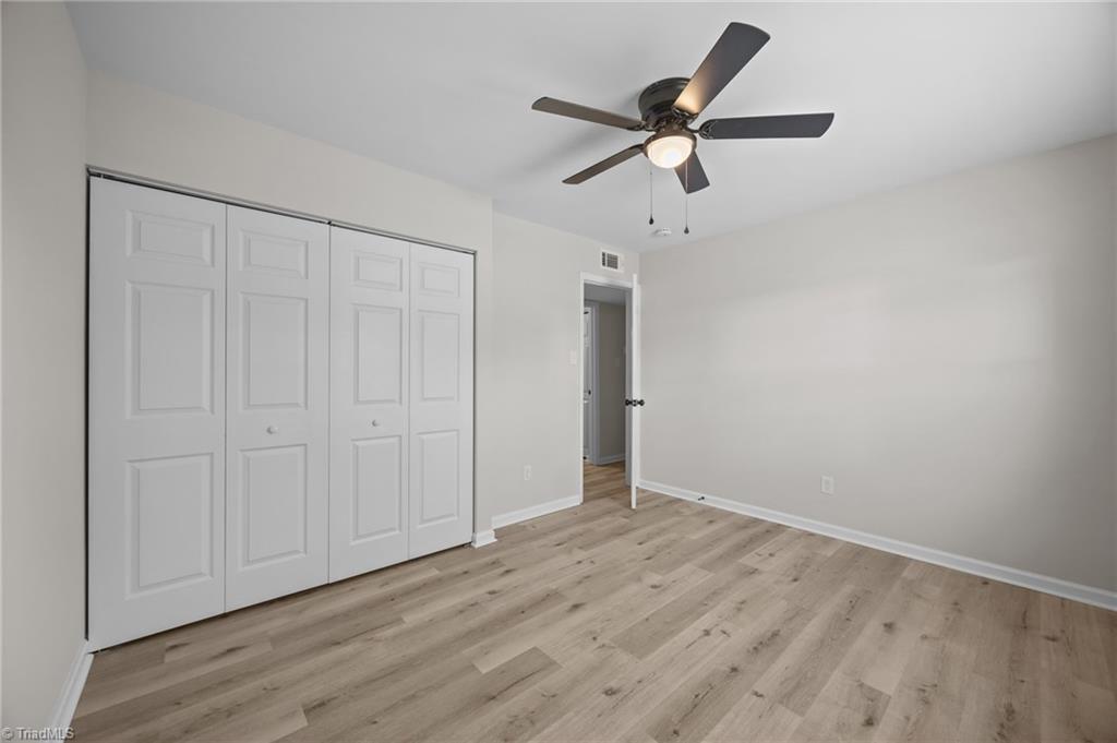 property viewer photo 12
