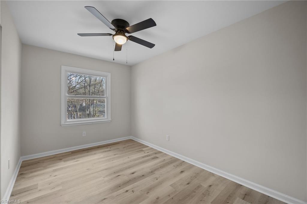property viewer photo 18