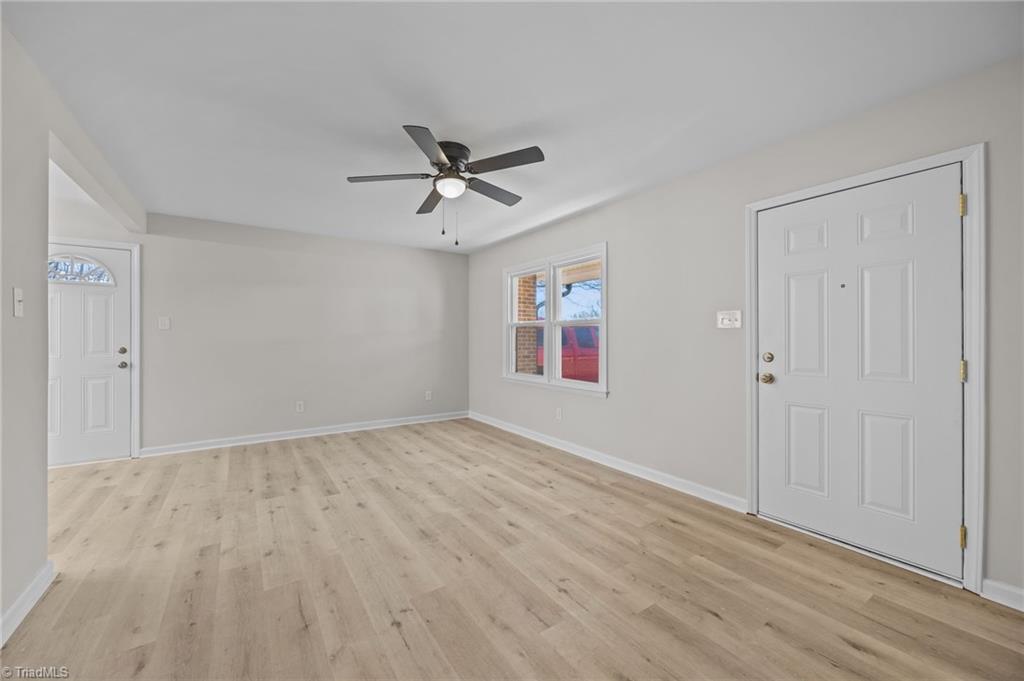 property viewer photo 8