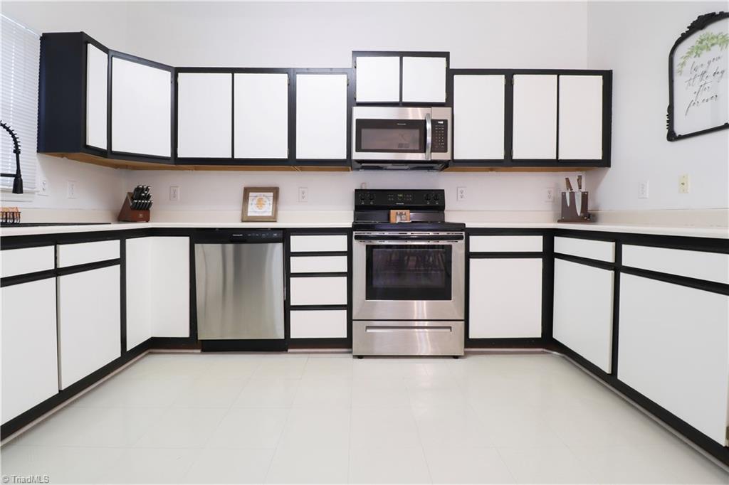property viewer photo 11