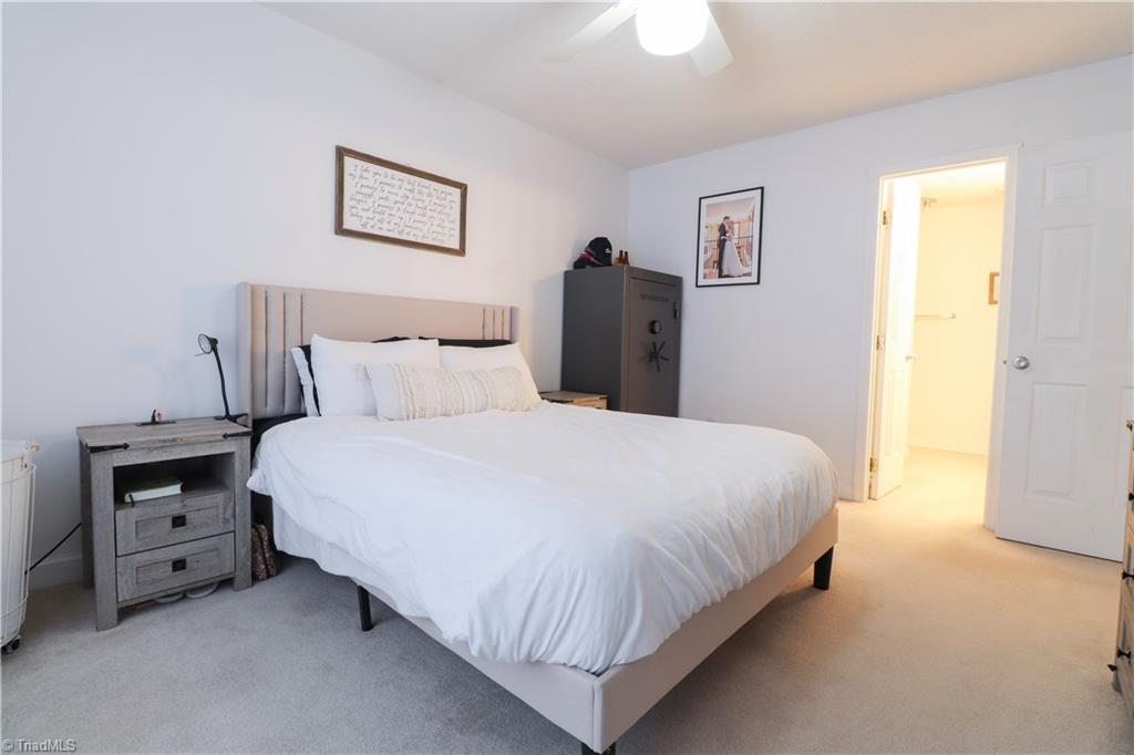 property viewer photo 16