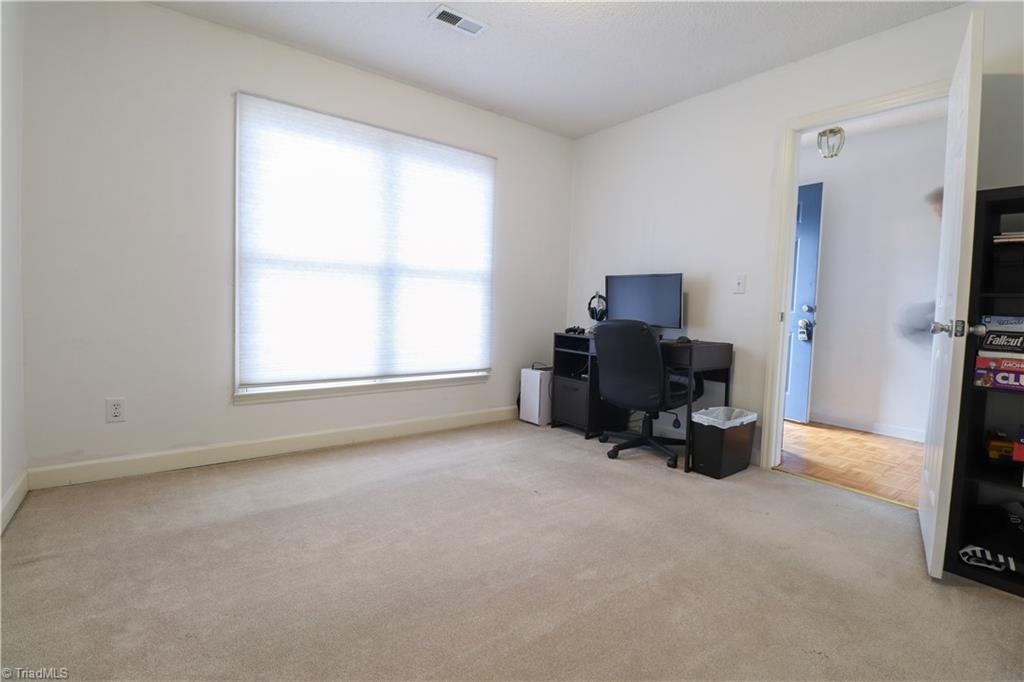 property viewer photo 22