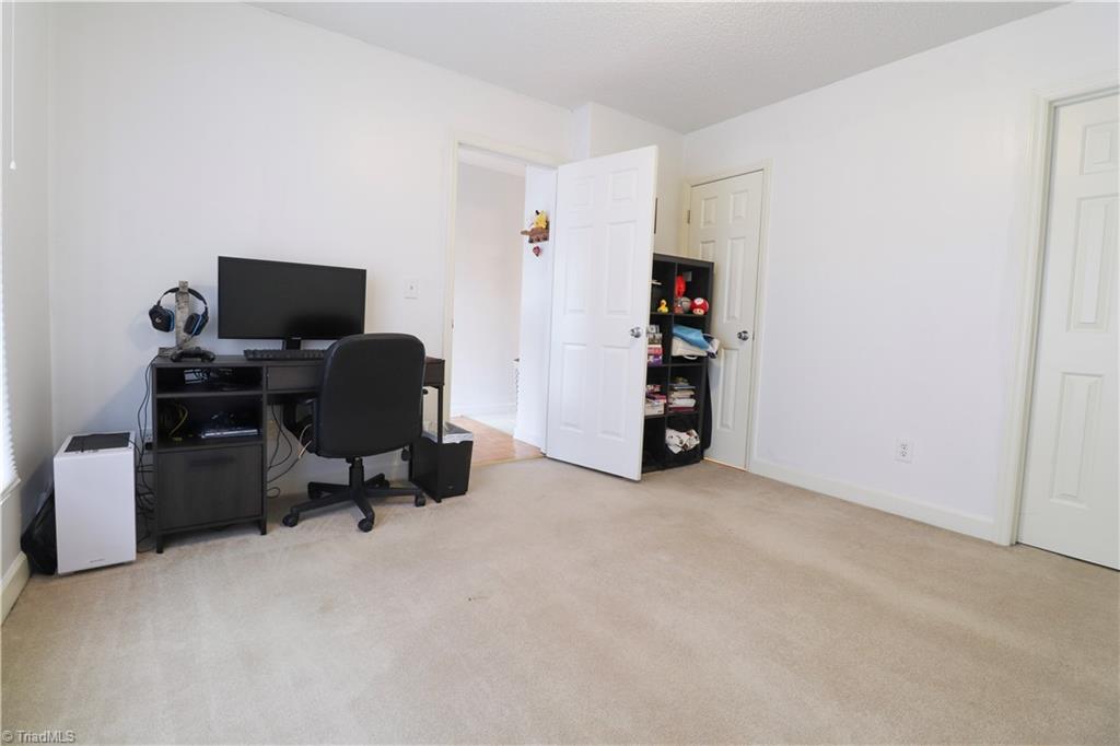 property viewer photo 23