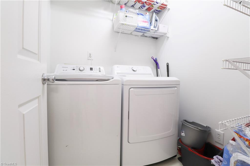 property viewer photo 25