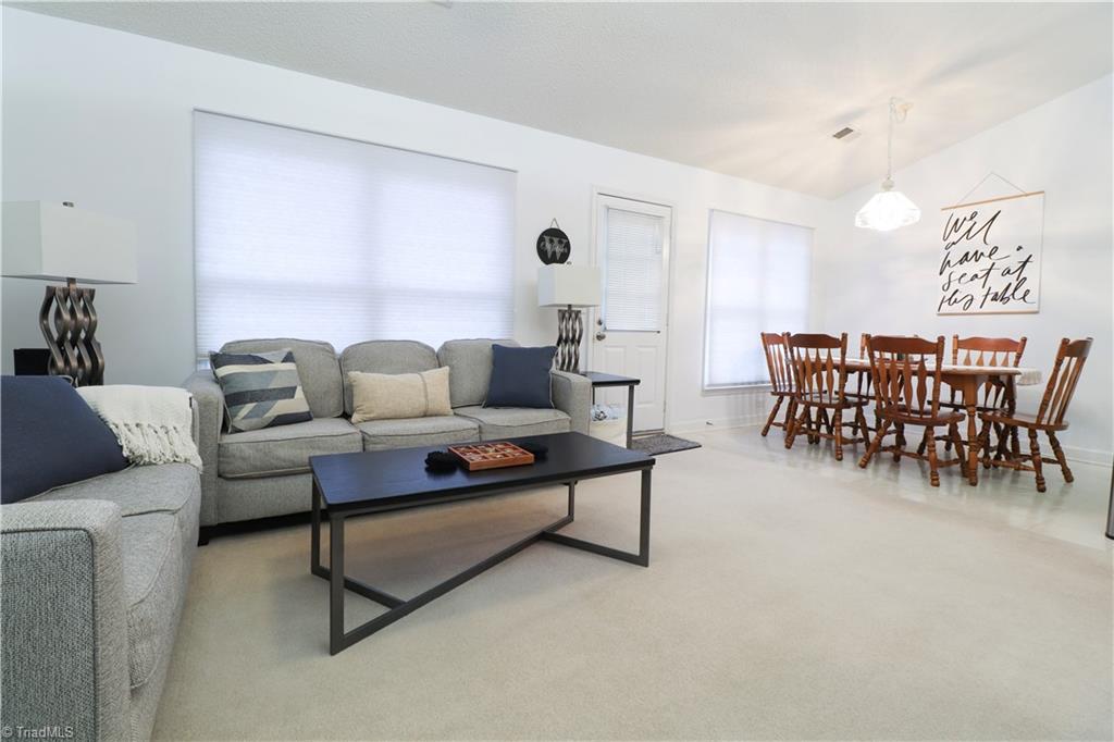 property viewer photo 6