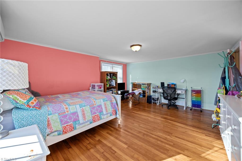 property viewer photo 24