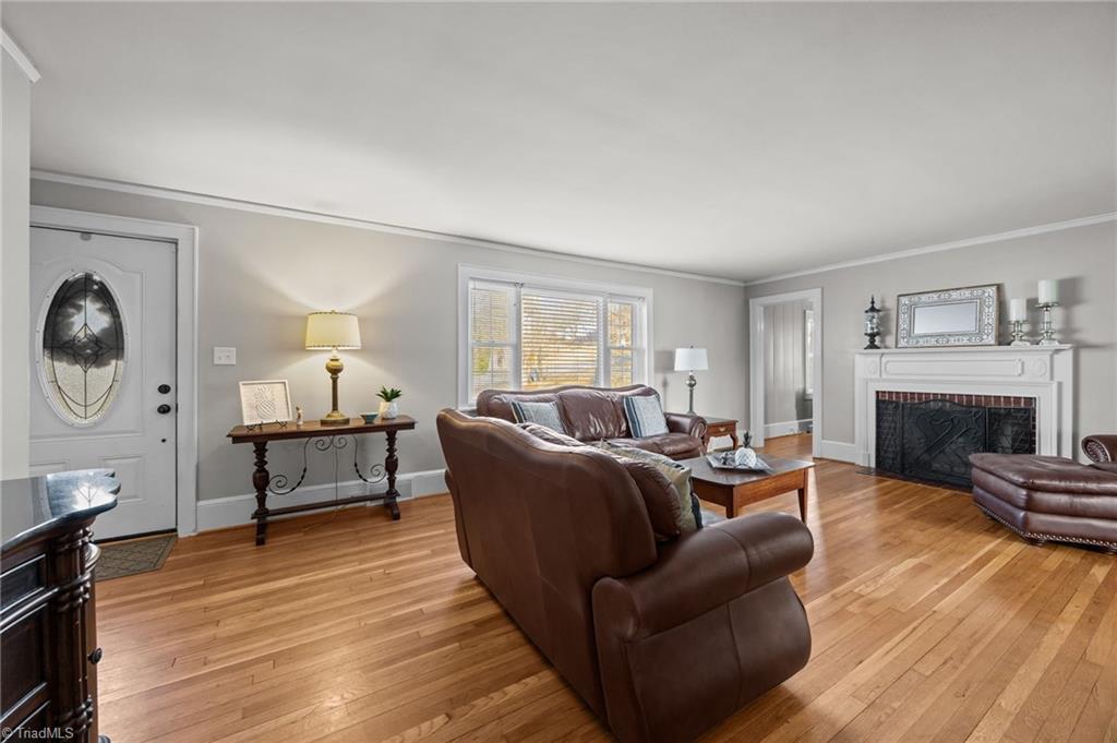 property viewer photo 6