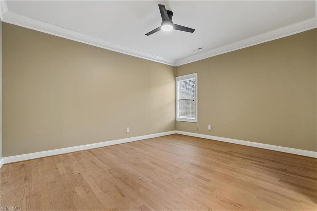 property viewer photo 20
