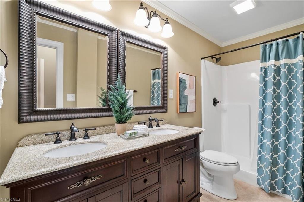 property viewer photo 30