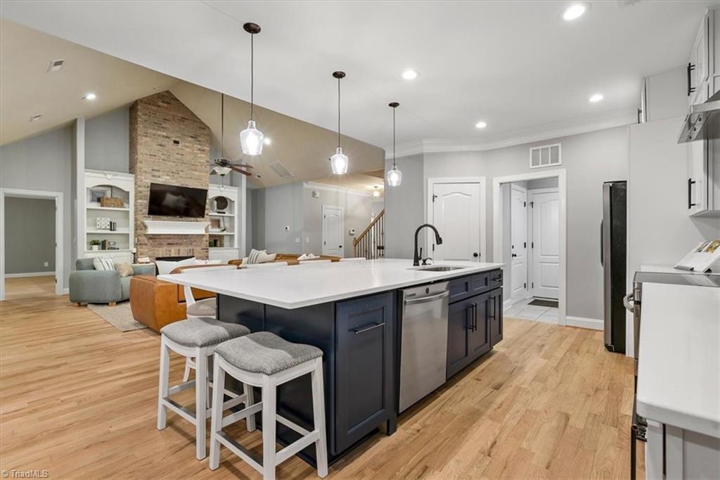property viewer photo 8