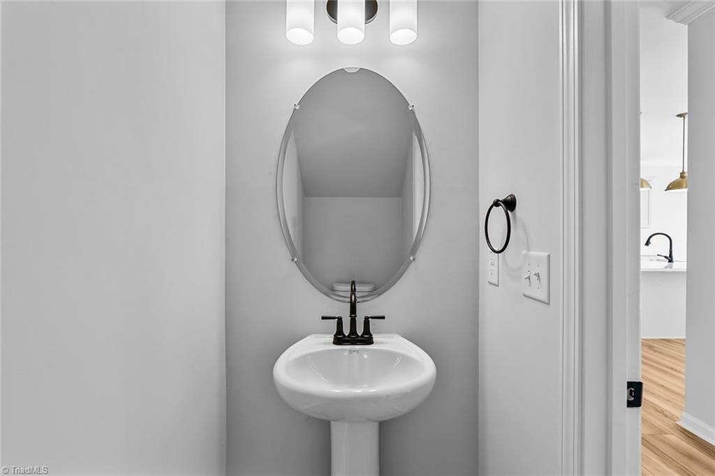 property viewer photo 17