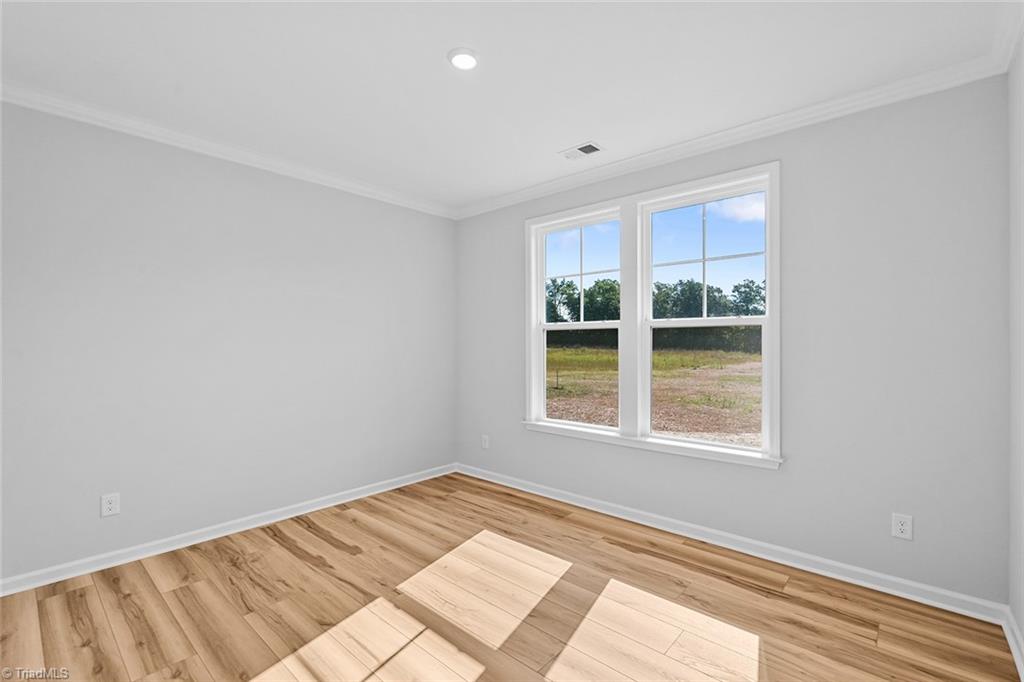 property viewer photo 19