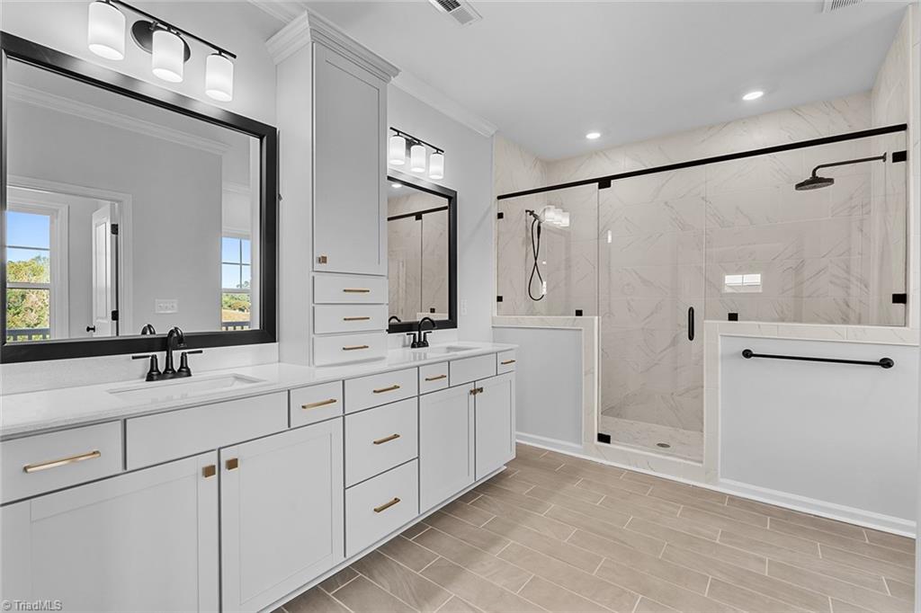 property viewer photo 27