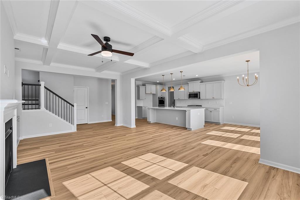 property viewer photo 6