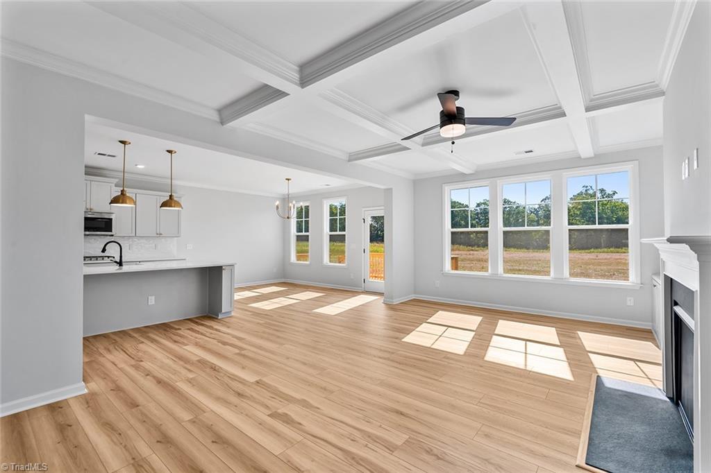 property viewer photo 7