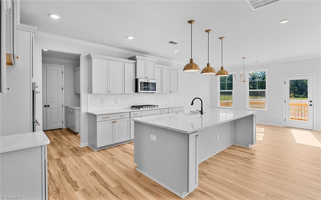 property viewer photo 9