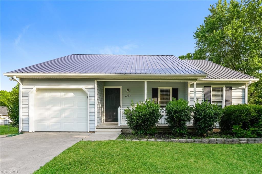 main property photo 0