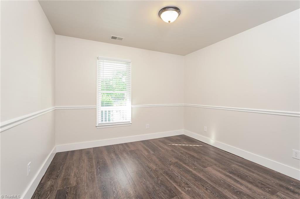 property viewer photo 11