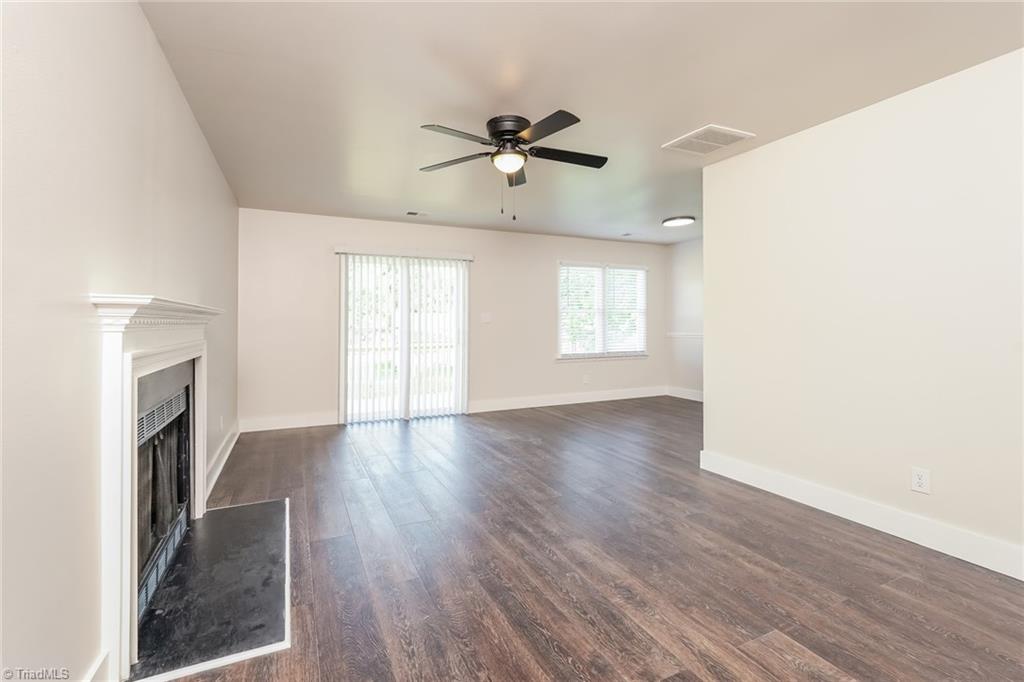 property viewer photo 2
