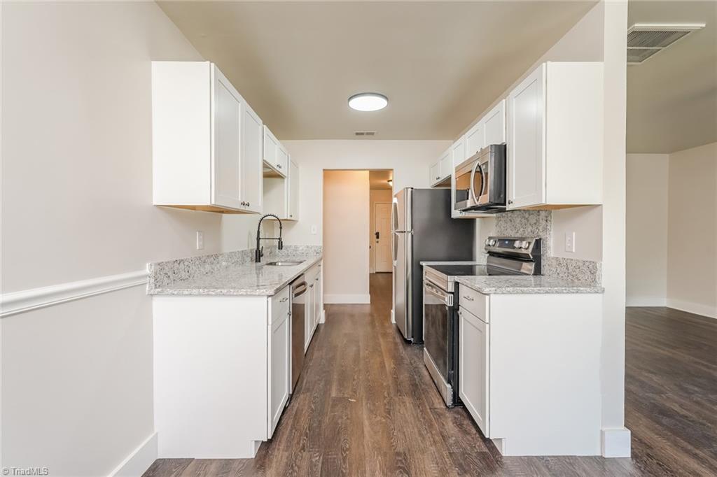 property viewer photo 4