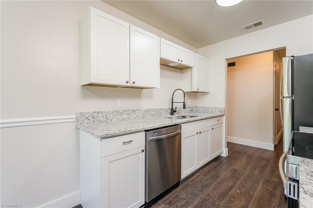 property viewer photo 6