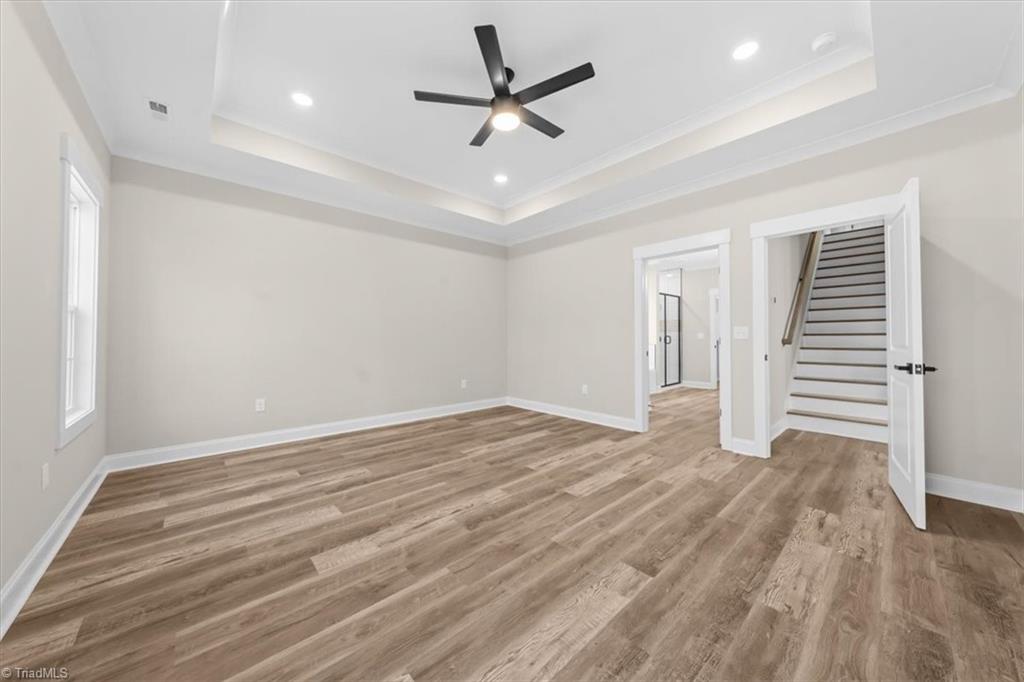 property viewer photo 13