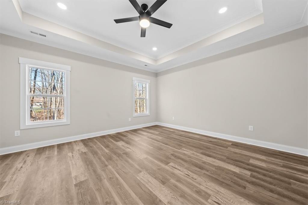 property viewer photo 15