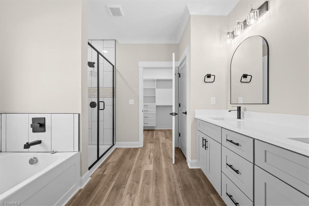 property viewer photo 17