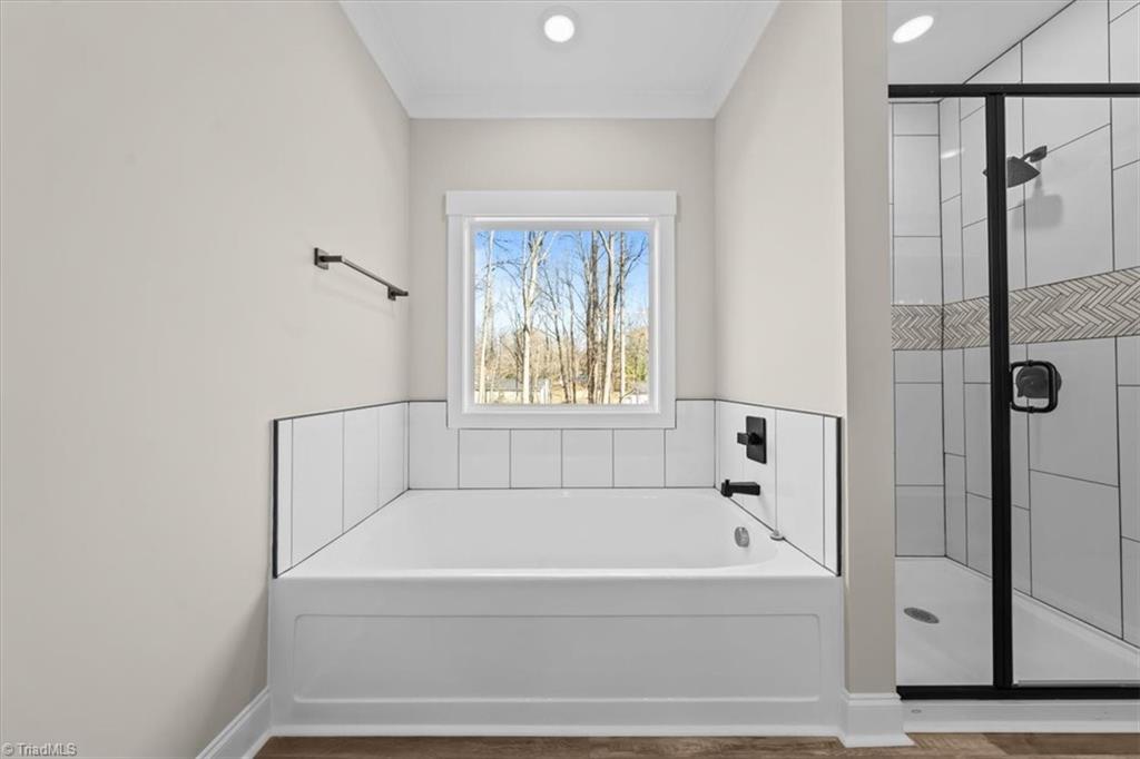 property viewer photo 18