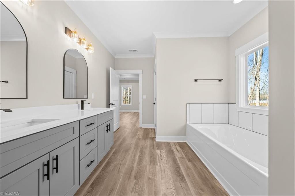 property viewer photo 20