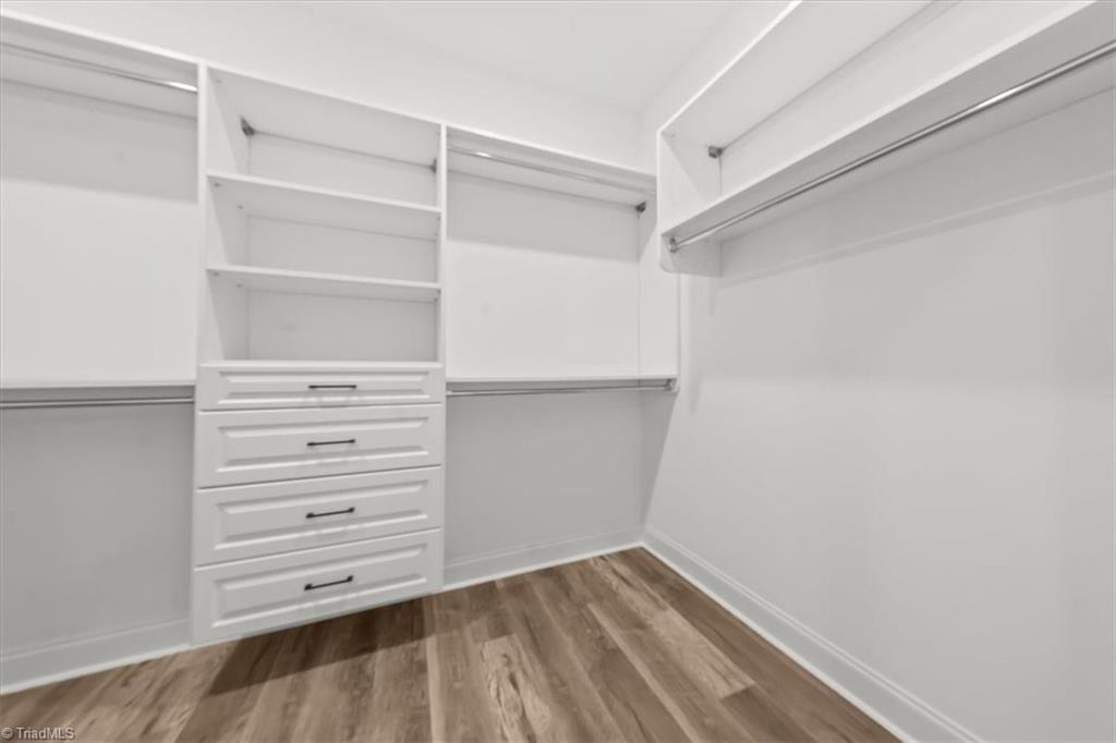 property viewer photo 22
