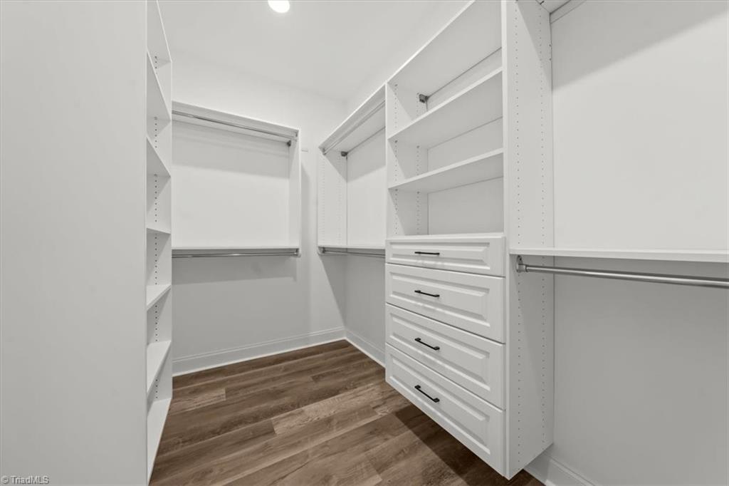 property viewer photo 23