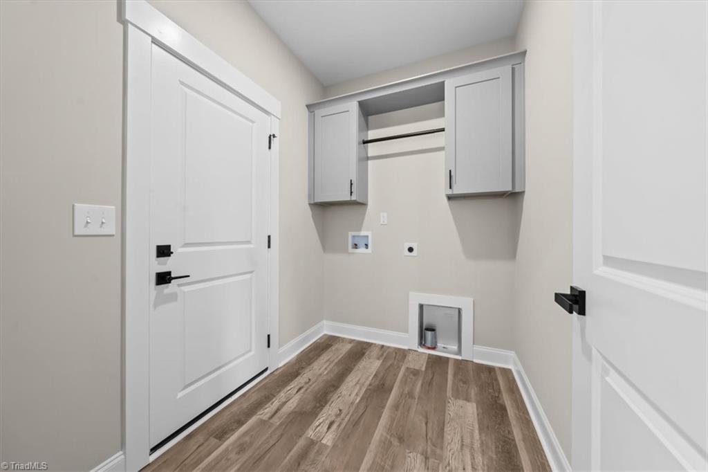 property viewer photo 25