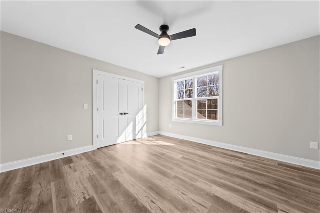 property viewer photo 34