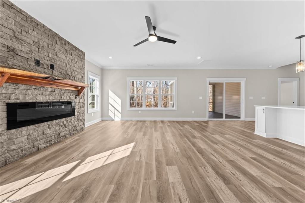 property viewer photo 6